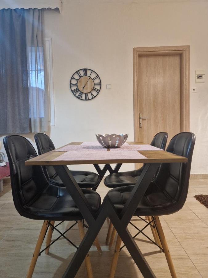 Anastasia Apartment Kavala Bagian luar foto